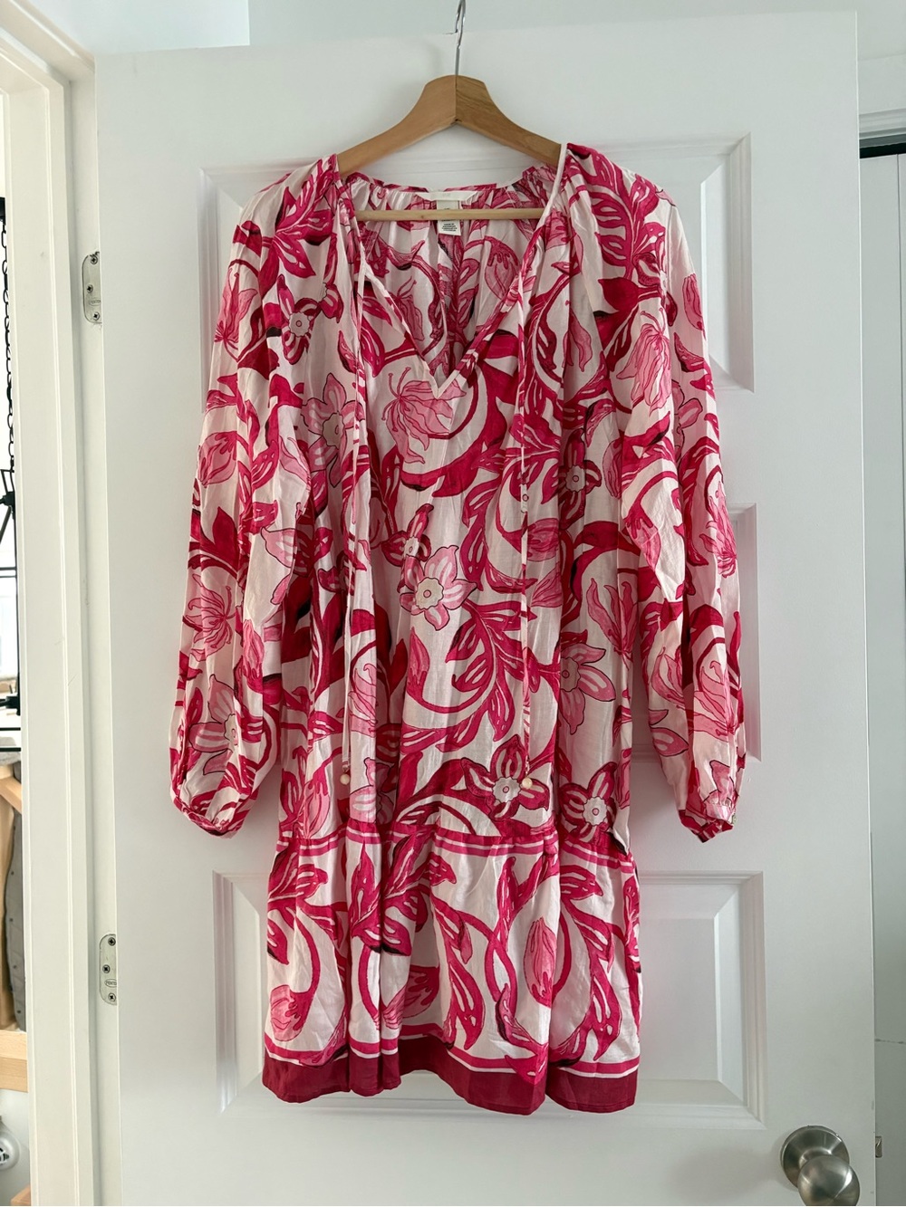 H&M Pink and White Long-Sleeve Floral Tunic Dress
